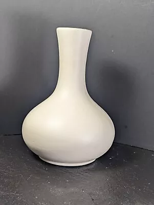 Vintage Ceramic Vase Matte White Hager Pottery 6-1/2  Tall • $29.95