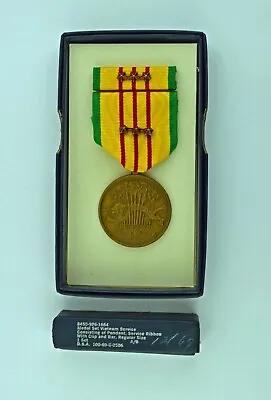 Vietnam War Era Service Medal & Box 3 Campaign Battle Stars -Original GI Issue • $16.95