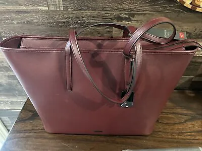 New Tumi VOYAGEUR Everyday Leather Tote/Shoulder Bag Burgundy 12'X20 X6 . • $260