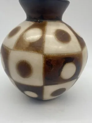 Valeriano Paz Folk Art Pottery Vase Chulucanas Peru Brown White Geometric Signed • $33.99