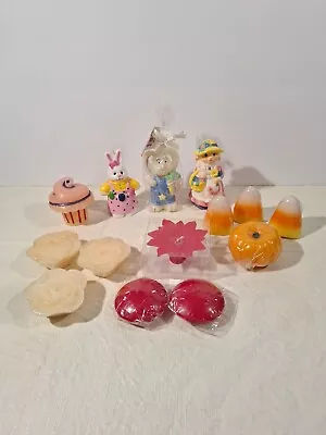 Lot Of 14 Vintage CANDLES Easter Halloween Christmas Cupcake Floating Unmarked  • $37.99