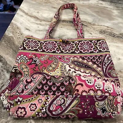 VERA BRADLEY Tote In “Very Berry Paisley” NEW WITHOUT TAGS RETIRED • $35