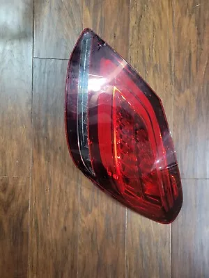 2017 - 2021 Mercedes C-Class Tail Light Right Passenge 2059065003 OEM Chipped • $90