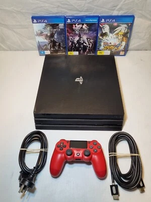 $290 • Buy PS4 PRO CONSOLE CUH-7002B 1TB + 3 GAMES - 1 Controller - Naruto, Monster Hunter