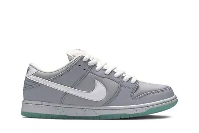 Nike SB Dunk Low 'Marty McFly' 313170-022 • $609