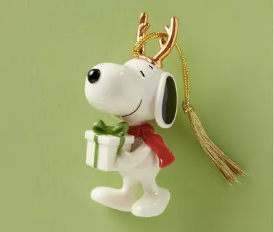 Lenox Snoopy WIth Gift Annual Christmas Ornament New 2024 895787 Peanuts • $39.90