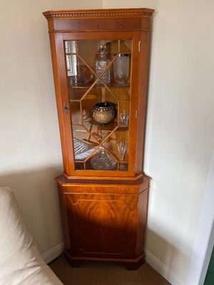 £20 • Buy Corner Display Cabinet In Reproduction Mahogany (contents Not Included)