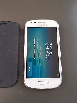 Samsung Galaxy S III Mini GT-I8190 - 8GB Smartphone • £10