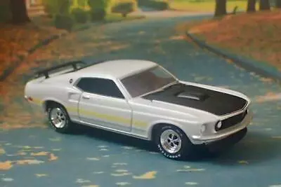 1969 Ford Mustang Mach 1 Cobra Jet 428 V-8 Muscle Car 1/64 Scale Limited Edit Y • $24.99