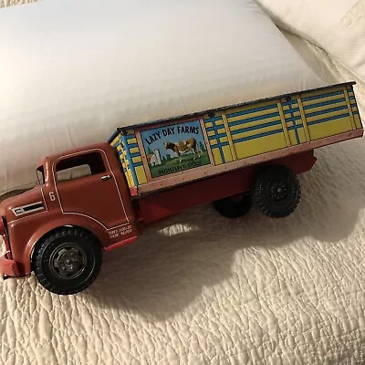 Marx Lumar Lazy Day Farms Tin Litho Truck 18  • $45