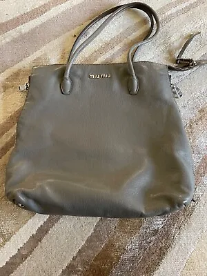 £90 • Buy Beautiful Miu Mui Grey Leather Shoulder Bag