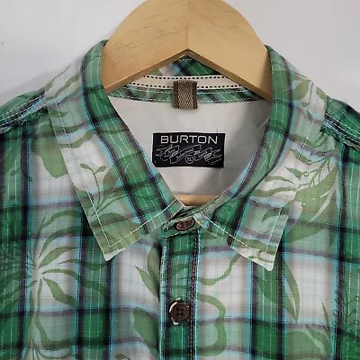 Mens BURTON Shirt XL Green Plaid Floral Short Sleeved Cotton Casual • £13.90