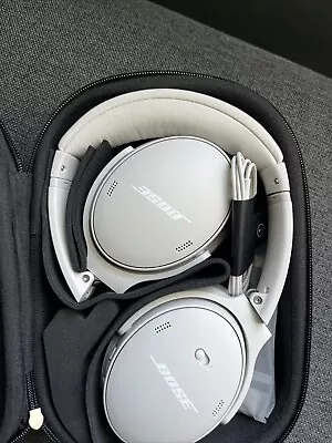 Bose QuietComfort Wireless Over-Ear Headphones - White Smoke • $190