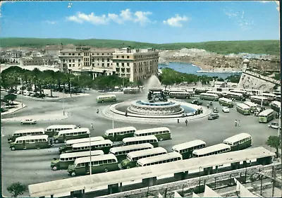 Malta: King's Gate Fountain. Busses. Posted 1956. • £3.50