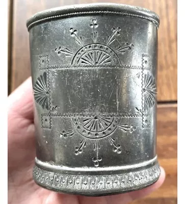 Antique MIDDLETOWN PLATE CO Quadruple Plate HARD WHITE METAL 3.5  Inch CUP 118 • $14.99