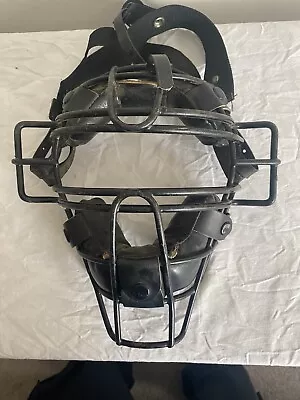 Vintage Wilson Metal Bar Black Padded Leather Baseball Catchers Mask A3057 • $19.90