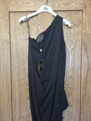 £99 • Buy Vivienne Westwood Anglomania One Shoulder Vian Dr Dress BNWT L