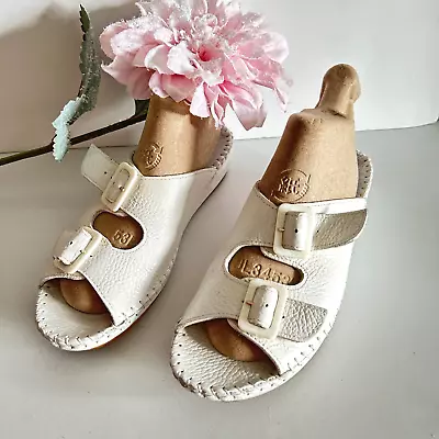 La Plume White Leather Italy Sandal Size 40 9.5  $109.00 • $45