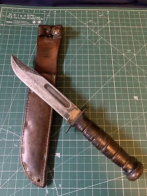 Ww2 Usmc Fighting Knife Kabar  • $250