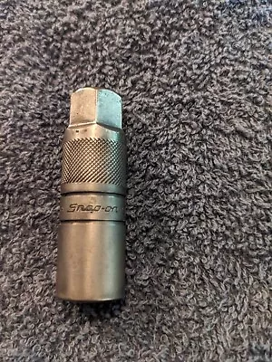 Snap-on Tools 3/8  Drive 6pt SAE 9/16  Retention Spark Plug Socket S9716KR • $9.99