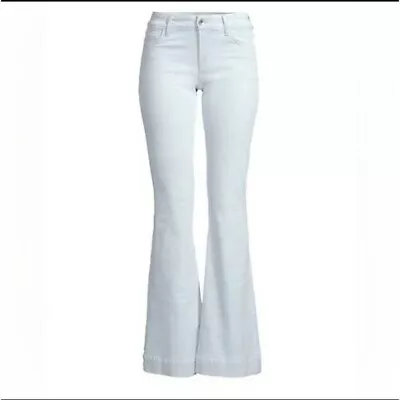 J. Brand Denim Love Story White Flare Jeans Size 26 EUC 27.5  Inseam • $27.75