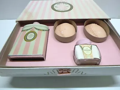 Avon Vintage 2 Draw Original Box Set Talc Soap CreamLotionBath Oil Ect (8 Pc • $19.99