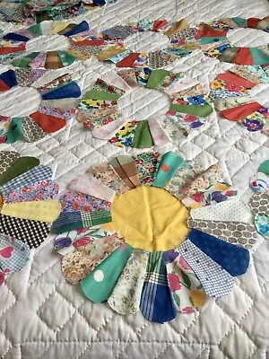 20 Vintage  Dresden Plate Quilt Blocks 14  Summer Weight Cotton Machine Pieced • $31.99