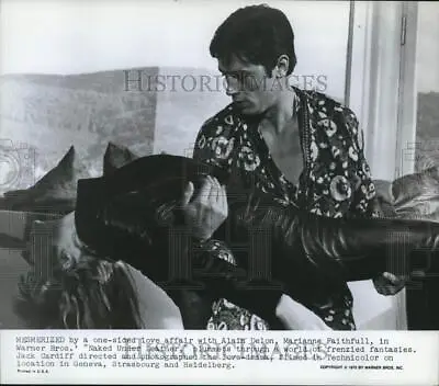 1970 Press Photo Actors Alain Delon Marianne Faithfull In  Naked Under Leather  • $19.99