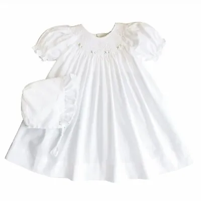 NWT Petit Ami White Bishop Smocked Baby Girls Dress Daygown Bonnet Preemie 00 • $30.39