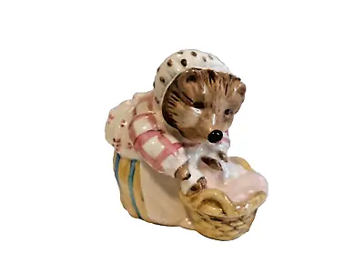 Beswick - Beatrix Potter Vintage Mrs. Tiggywinkle Washing Brown Back Stamp BP8a • £48