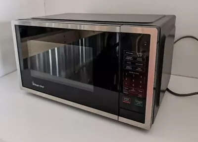 Magic Chef Microwave 0.9-Cu-Ft 900W Countertop Stainless Steel • $59.99