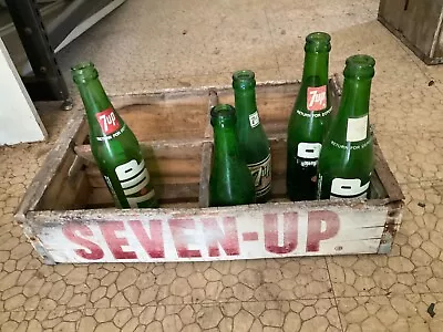 Vintage Wooden Soda Crate Seven Up 7-Up Fresh Up 24 Bottle Case With Handles • $35