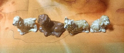 £5 • Buy Wade Whimsies X 4 - Dogs