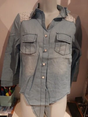 £3.90 • Buy *NEW* Eva & Lola. Blue Lightweight Denim Style Shirt.  Size Large (12-14?)