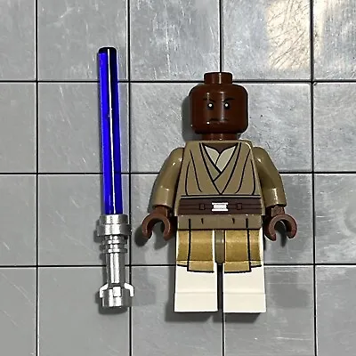 LEGO Star Wars Mace Windu Minifigure Sw0479 With Light Saber 75019 C8 13 • $19.99