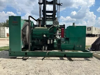 $35000 • Buy 450 KW Cummins KTA19-G3 Diesel Generator. 2320 Hours. Year 2000