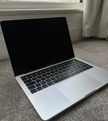 MacBook Pro 2019- 13 Inch 128GB Intel Core I5 With Touchbar • £180