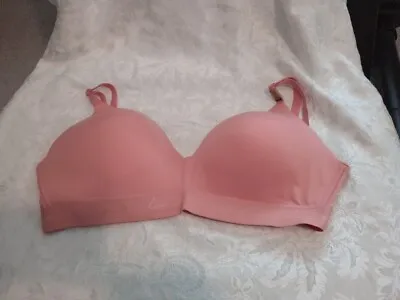 Victorias Secret Love Pink Wear Everywhere Bra Lightly Lined Wireless 36DD NWT • $20.69