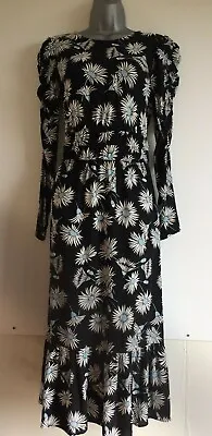 New Women’s Marks And Spencer Black Floral Print Elasticated Waist Midi Dress • £20.99