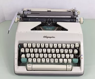 Vtg Olympia SM9 De Luxe Manual Typewriter West Germany 1967 For Parts Or Repair  • £95.02