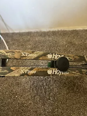 Hoyt Xt 2000 Compound Bow • $200