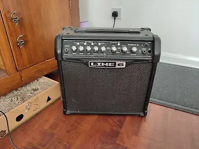 Line 6 Spider IV 15 Electric Guitar Amp - 15W Modelling Amplifier • £60