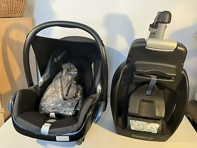 £79.99 • Buy Maxi Cosi Baby Car Seat And Isofix Base Rain Cover & Winter Footmuff/Cost Toes