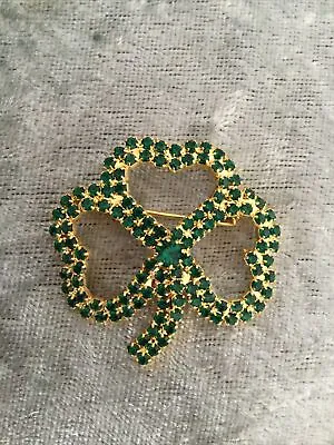 Retro Estate Dark Green Rhinestone Medium Shamrock Irish Celtic Brooch￼ • $10