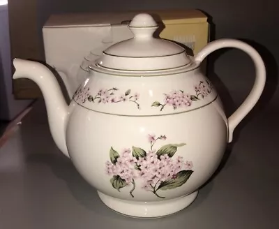Martha Stewart Everyday Hydrangea Tea Pot 6 Cup Floral Green Trim Fun • $36