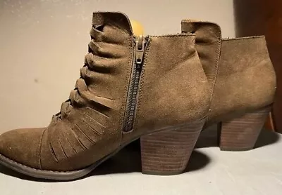 Mossimo Women’s Braided Brown Suede Side Zip Ankle Booties Size 8 • $19.99