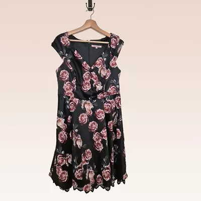 Review Australia – Vintage-style Dress Black & Floral Size 16.  • $50