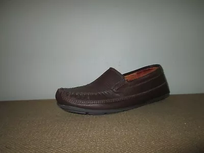 Men's MINNETONKA 932 Brown Moosehide Classic  Twin Gore Moccasin Loafers ~ 9.5 • $35