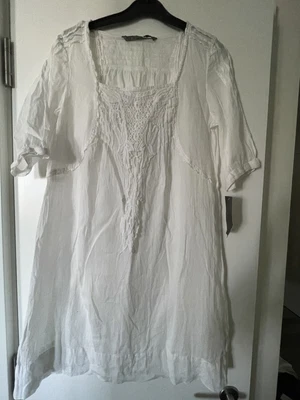 £15 • Buy Zara White Lace Dress Medium