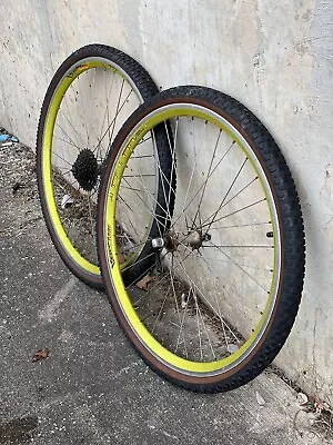 Vintage Vuelta Airline Wheelset - 26” Mountain - Green Yellow Wheels Rodi Europe • $100